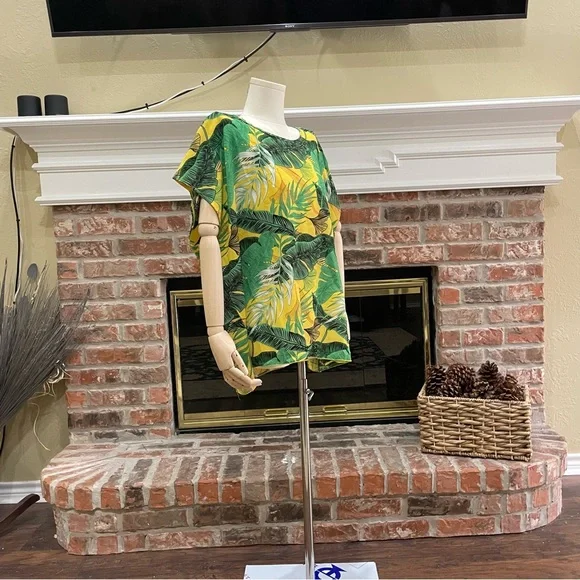 SHEIN Curve plus size tropical palm leaf print blouse / 2X / Excellent condition - Picture 7 of 11